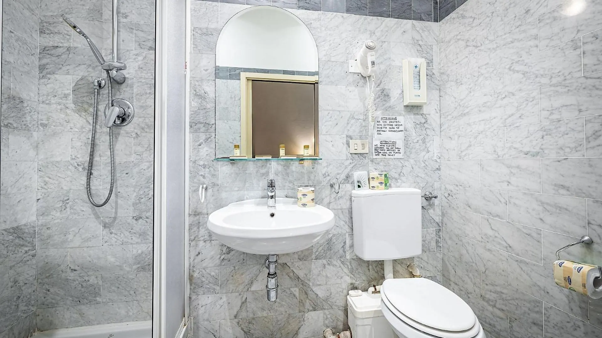 Bellevue House Affittacamere Florence 3*,  Italy